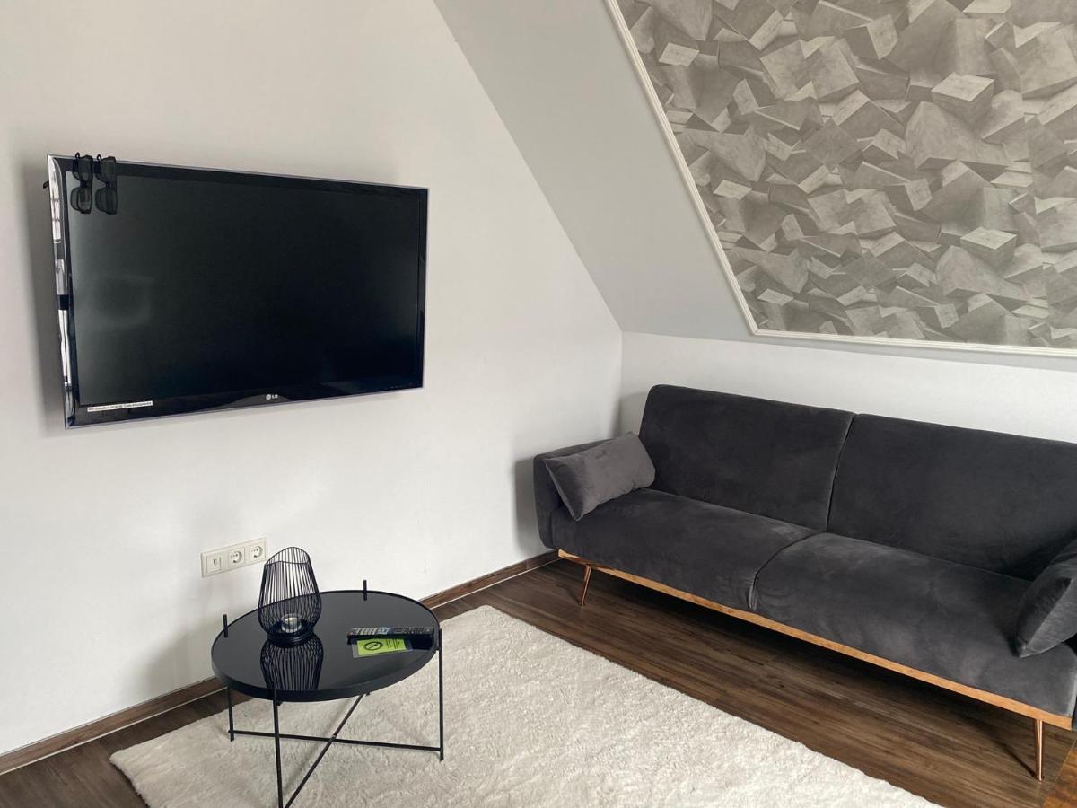 Gemutliches, Stadtnahes 2-Zimmer Apartment Mit Netflix Bielefeld Eksteriør bilde